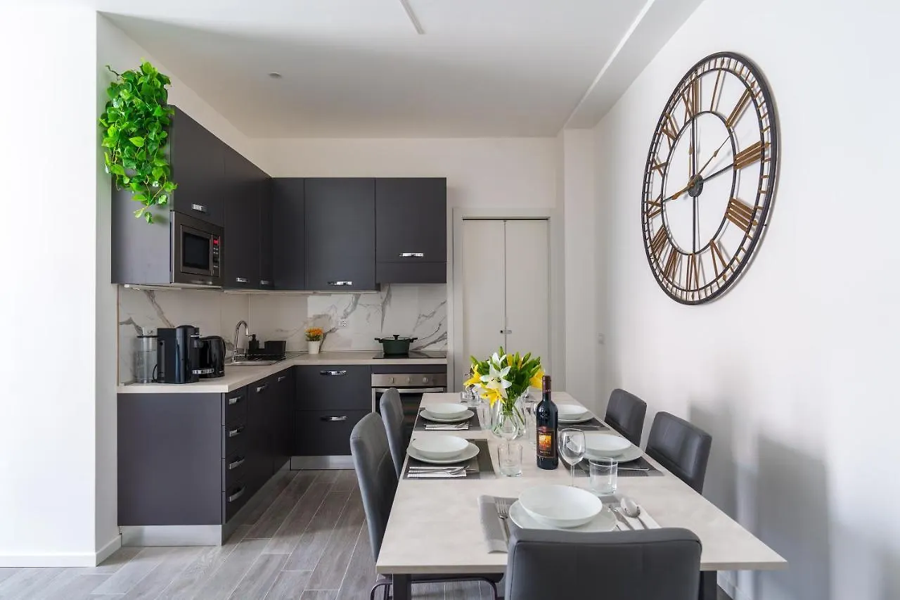 Milano City Apartments - Amazing Apt - Pta Venezia  Milan